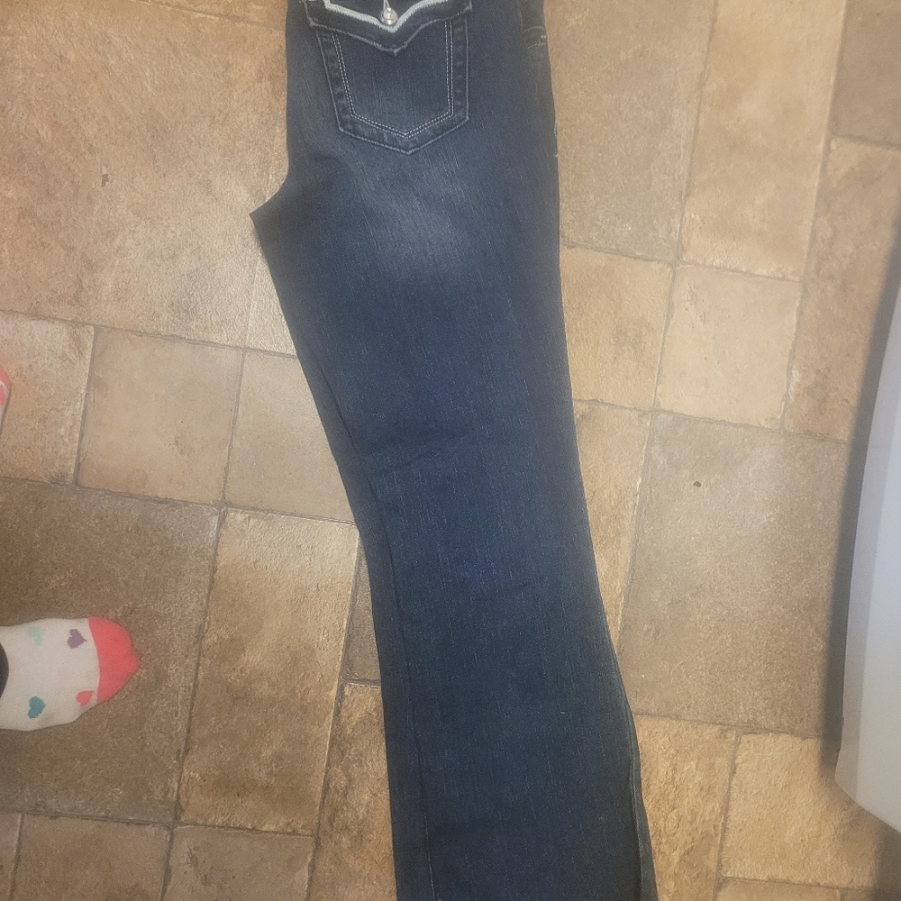 Jeans - Picture 2 of 3